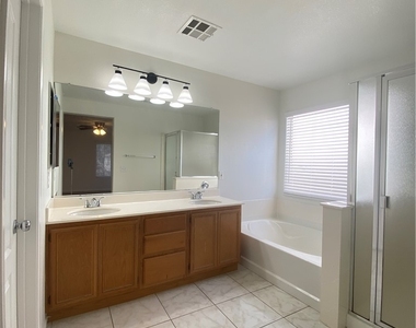 11661 Stivali Street - Photo Thumbnail 23