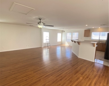 11661 Stivali Street - Photo Thumbnail 15