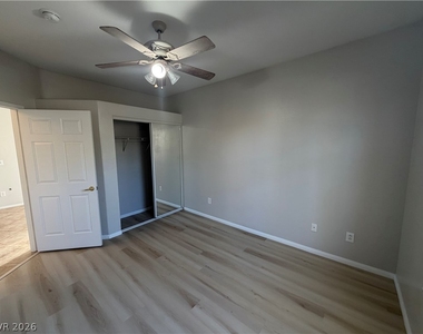2050 W Warm Springs Road - Photo Thumbnail 11