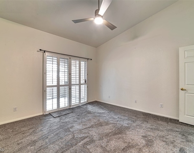 3320 S Fort Apache Road - Photo Thumbnail 12