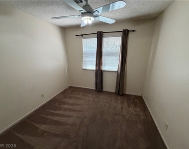 8913 Borla Drive - Photo Thumbnail 14