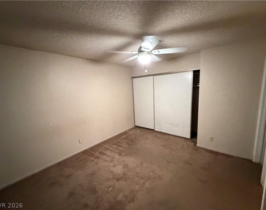 8913 Borla Drive - Photo Thumbnail 18