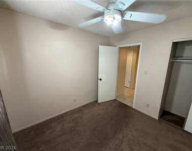 8913 Borla Drive - Photo Thumbnail 15