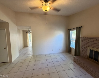 8913 Borla Drive - Photo Thumbnail 6