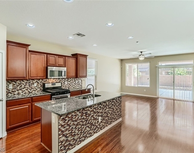 7001 Florido Road - Photo Thumbnail 4