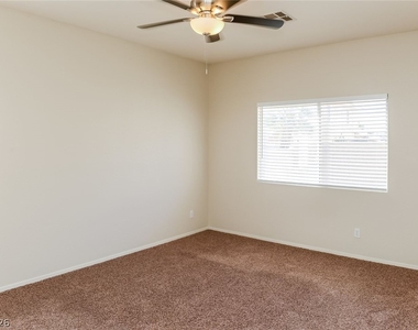 7833 Pinnochio Avenue - Photo Thumbnail 6