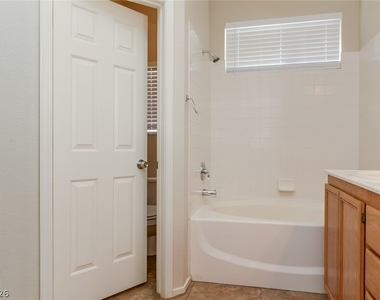 7833 Pinnochio Avenue - Photo Thumbnail 11