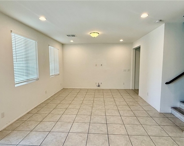 2126 Mystic Wave Road - Photo Thumbnail 3