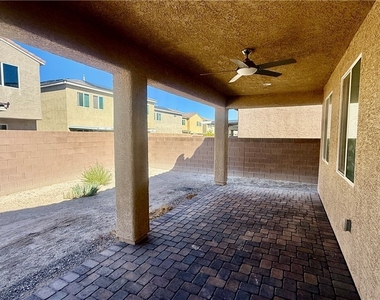 2126 Mystic Wave Road - Photo Thumbnail 17