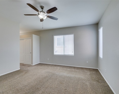 9341 Colorful Rainbow Avenue - Photo Thumbnail 35