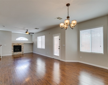 9341 Colorful Rainbow Avenue - Photo Thumbnail 17