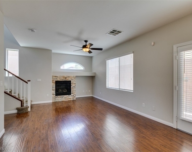 9341 Colorful Rainbow Avenue - Photo Thumbnail 6