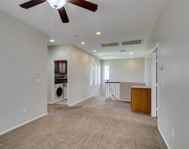 9341 Colorful Rainbow Avenue - Photo Thumbnail 30