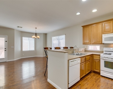 9341 Colorful Rainbow Avenue - Photo Thumbnail 25