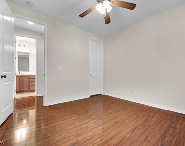 11631 Suburban Road - Photo Thumbnail 31