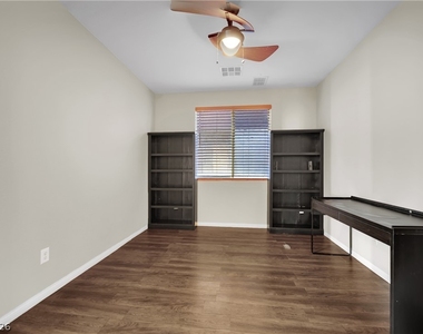 11631 Suburban Road - Photo Thumbnail 10