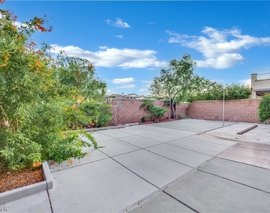 11631 Suburban Road - Photo Thumbnail 46