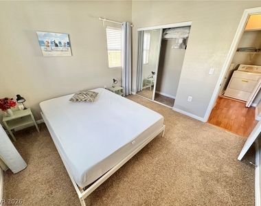 9303 Gilcrease Avenue - Photo Thumbnail 19