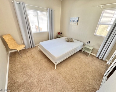 9303 Gilcrease Avenue - Photo Thumbnail 20
