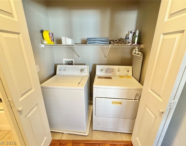 9303 Gilcrease Avenue - Photo Thumbnail 21