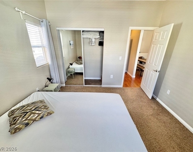 9303 Gilcrease Avenue - Photo Thumbnail 18