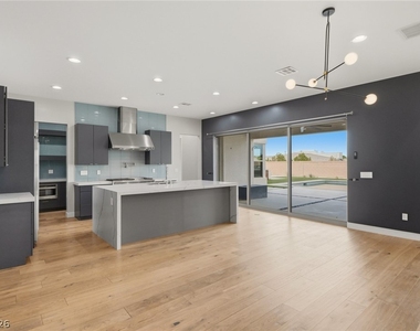 8380 Mojave Creek Court - Photo Thumbnail 17