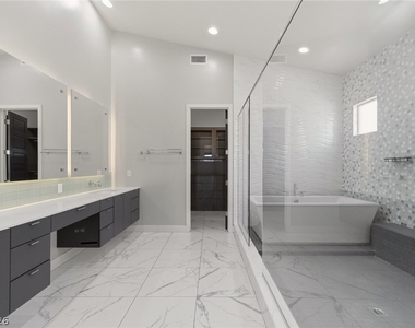 8380 Mojave Creek Court - Photo Thumbnail 28