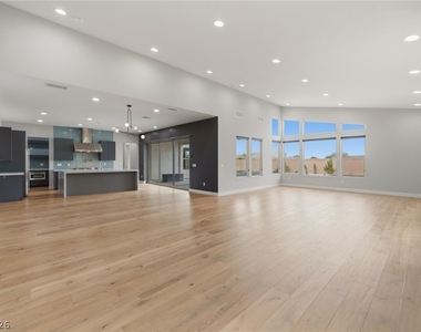 8380 Mojave Creek Court - Photo Thumbnail 8