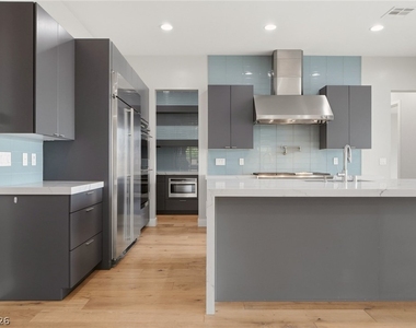 8380 Mojave Creek Court - Photo Thumbnail 16