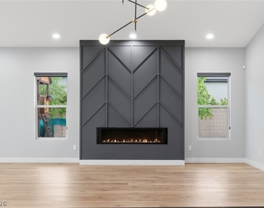 8380 Mojave Creek Court - Photo Thumbnail 11