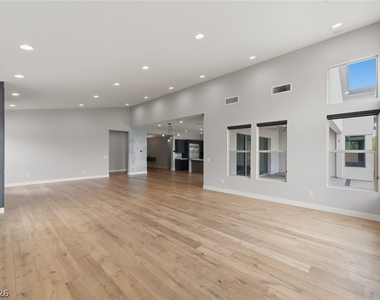 8380 Mojave Creek Court - Photo Thumbnail 13