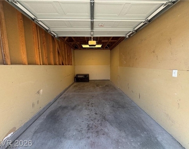 830 Carnegie Street - Photo Thumbnail 19