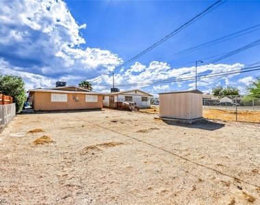 1272 Lawry Avenue - Photo Thumbnail 21