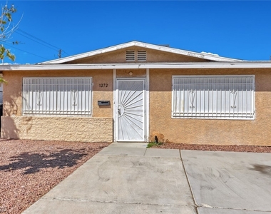 1272 Lawry Avenue - Photo Thumbnail 1
