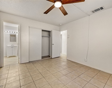 1272 Lawry Avenue - Photo Thumbnail 18