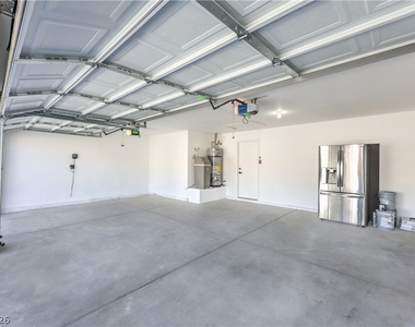 7633 Prairie Corners Drive - Photo Thumbnail 26