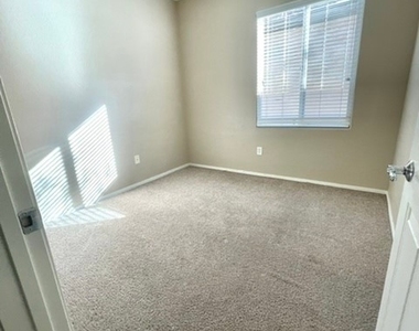2360 Mystic Star Street - Photo Thumbnail 19