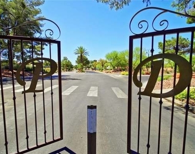 5257 Crooked Valley Drive - Photo Thumbnail 17