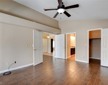 5257 Crooked Valley Drive - Photo Thumbnail 11