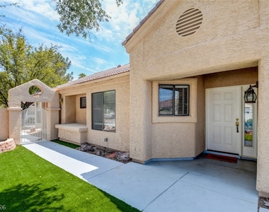 5257 Crooked Valley Drive - Photo Thumbnail 3