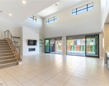 20 Garden Rain Drive - Photo Thumbnail 9