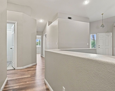 7812 Silver Mallard Avenue - Photo Thumbnail 29