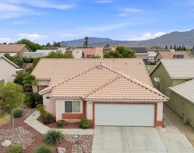 7812 Silver Mallard Avenue - Photo Thumbnail 10