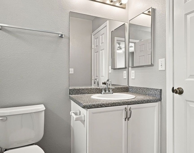 7812 Silver Mallard Avenue - Photo Thumbnail 31