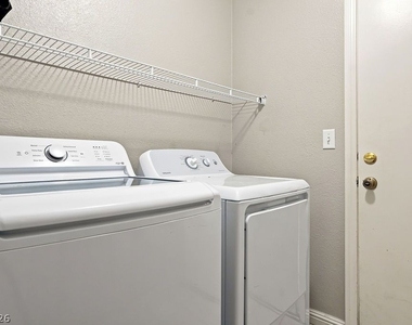 7812 Silver Mallard Avenue - Photo Thumbnail 34