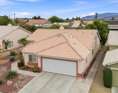 7812 Silver Mallard Avenue - Photo Thumbnail 11