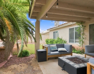 7812 Silver Mallard Avenue - Photo Thumbnail 5
