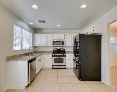9341 Jumpin Juniper Avenue - Photo Thumbnail 27