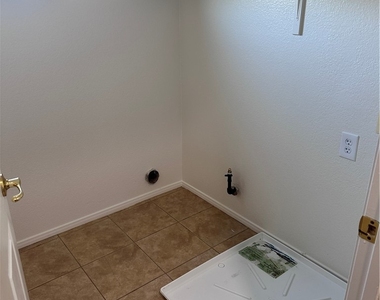 8183 Retriever Avenue - Photo Thumbnail 2