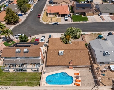 533 Sheffield Drive - Photo Thumbnail 1